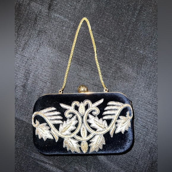 Party clutch in blue and white - Picture 3 of 7